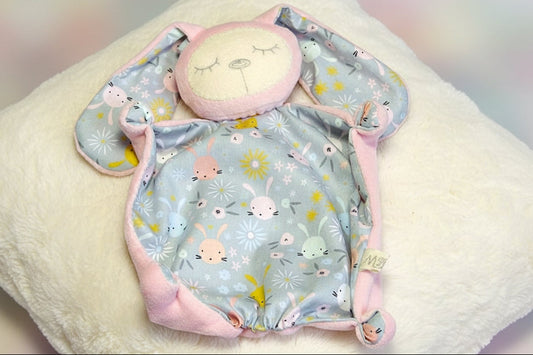 Katsikukingitus beebile, nimeline kaisukas